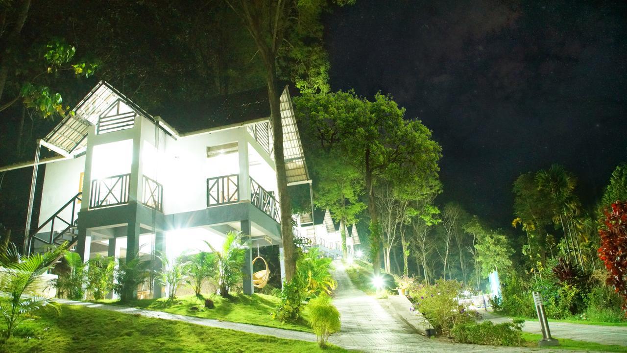 Woodrose Resort 卡尔佩特塔 外观 照片